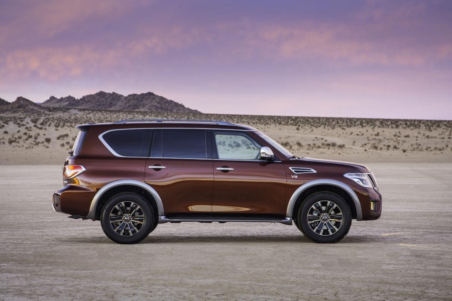  Nissan Armada 2016 года  (фото 27 из 40)